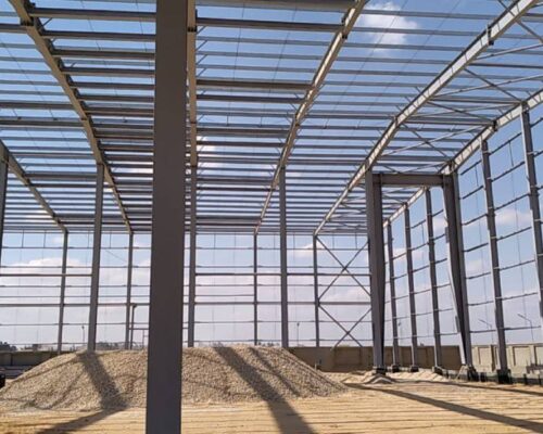 المواد المستخدمة في بناء الهناجر
