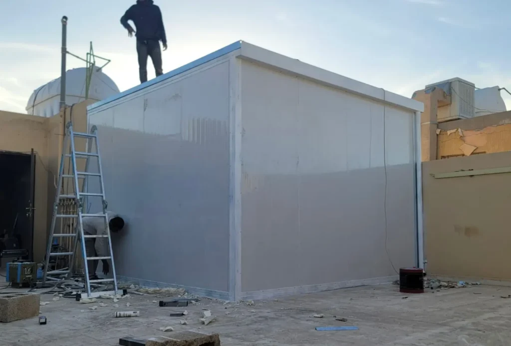 خطوات تركيب الساندويتش بانل